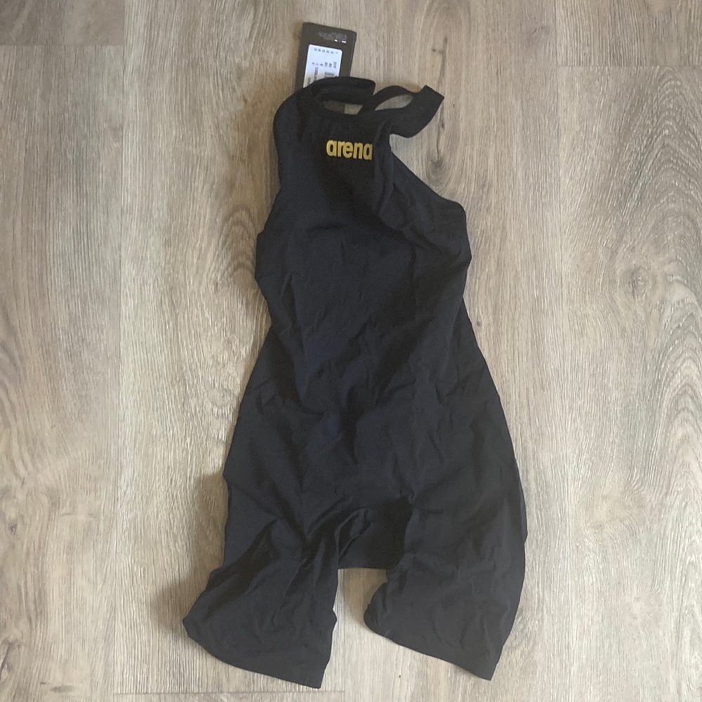 Women arena kneeskin carbon air size 26